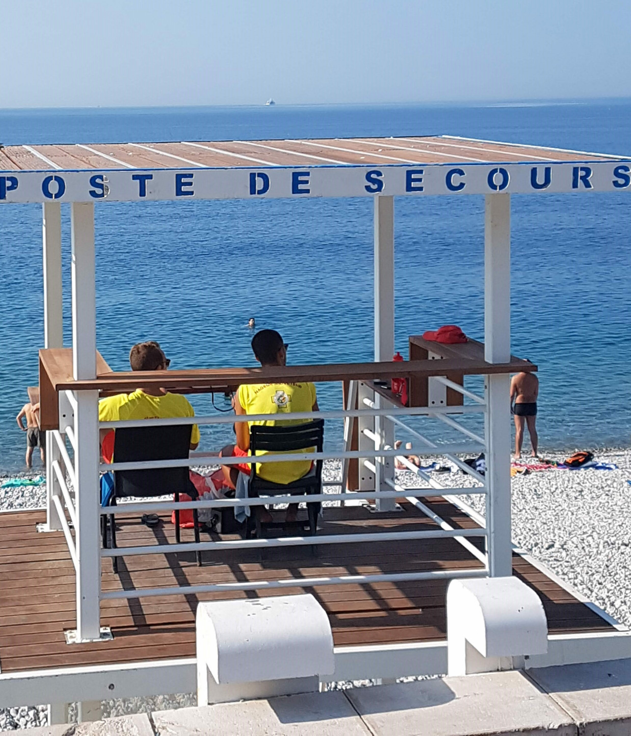 Nice-poste-de-secours-plage-Welkom